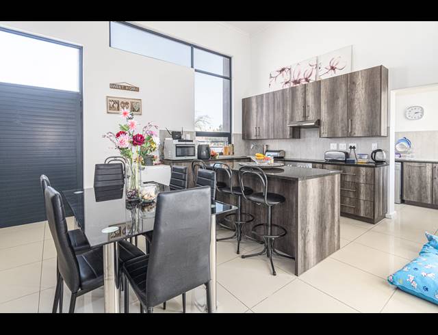 4 BEDROOM FREEHOLD FOR SALE IN PARKLANDS NORTH